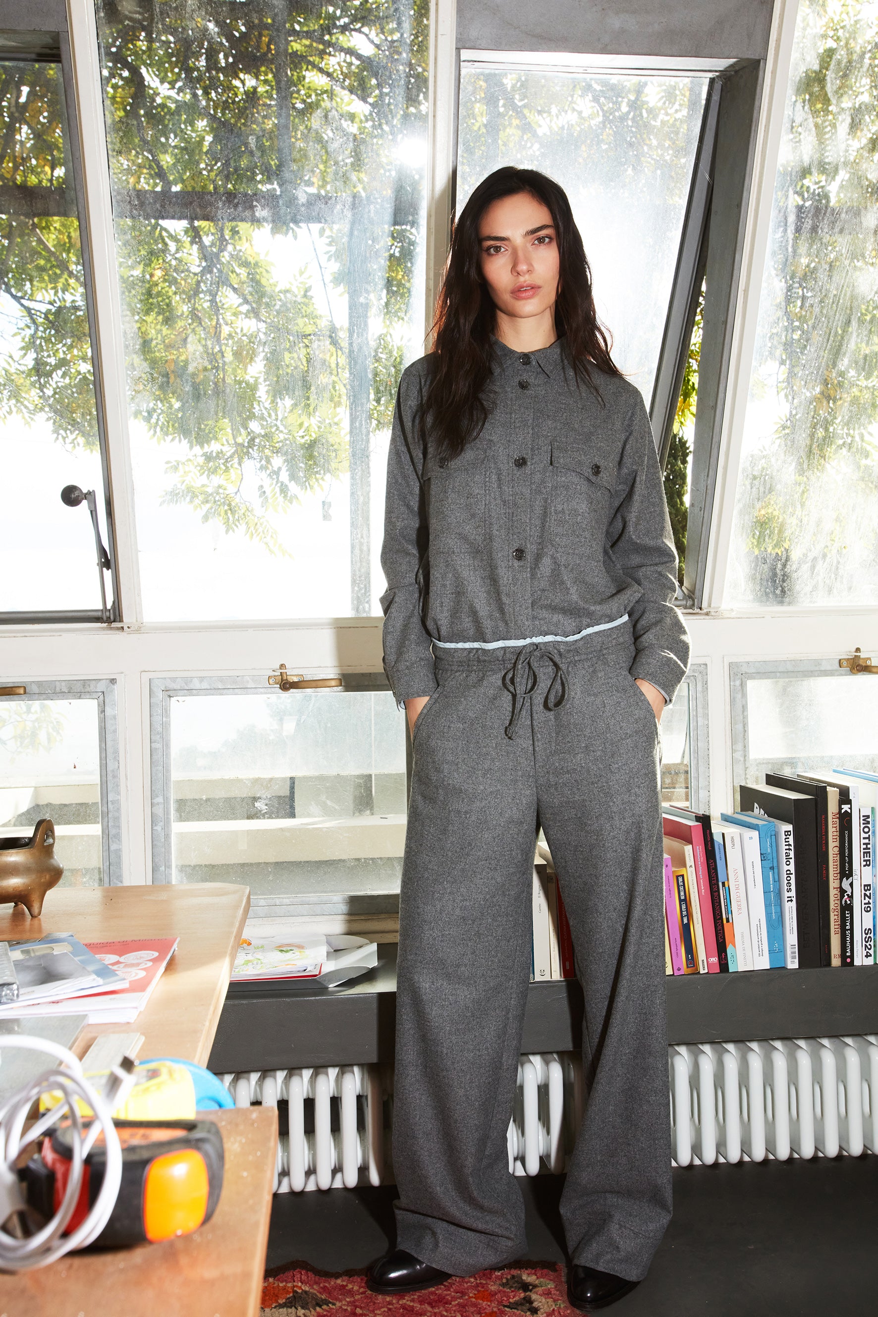 New York Studio Elax Damen Chinohose aus einfarbiger Wolle wide leg