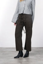 Venice Chinohose für Damen aus Twill mit balloon fit ①