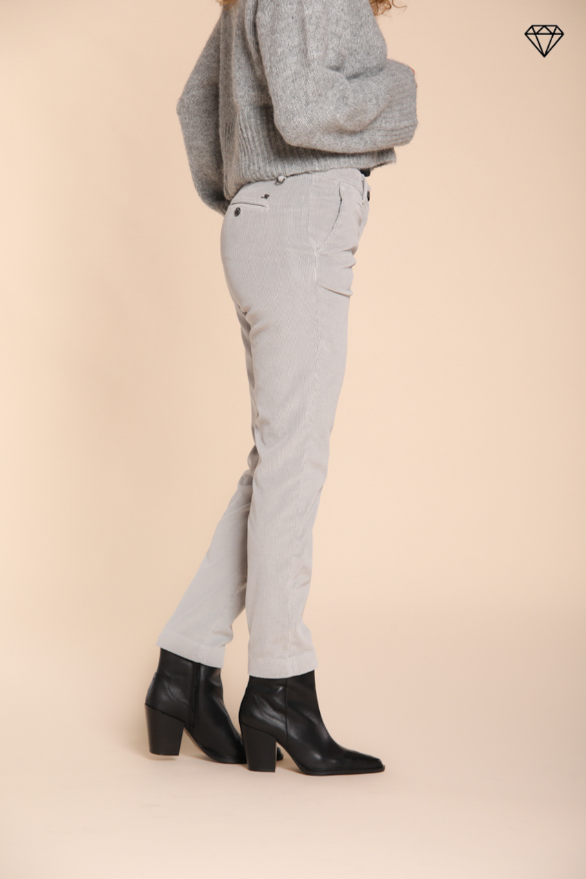 New York Slim pantalone chino donna in velluto a coste slim fit ①
