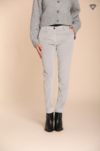 New York Slim pantalone chino donna in velluto a coste slim fit ①