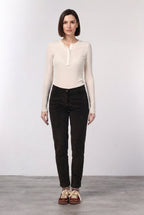 New York Slim pantalone chino donna in velluto a costa grande slim fit ①
