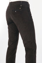 New York Slim Damen-Chinohose aus Breitcord, Slim Fit ①