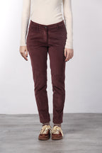 New York Slim pantalone chino donna in velluto a costa grande slim fit ①