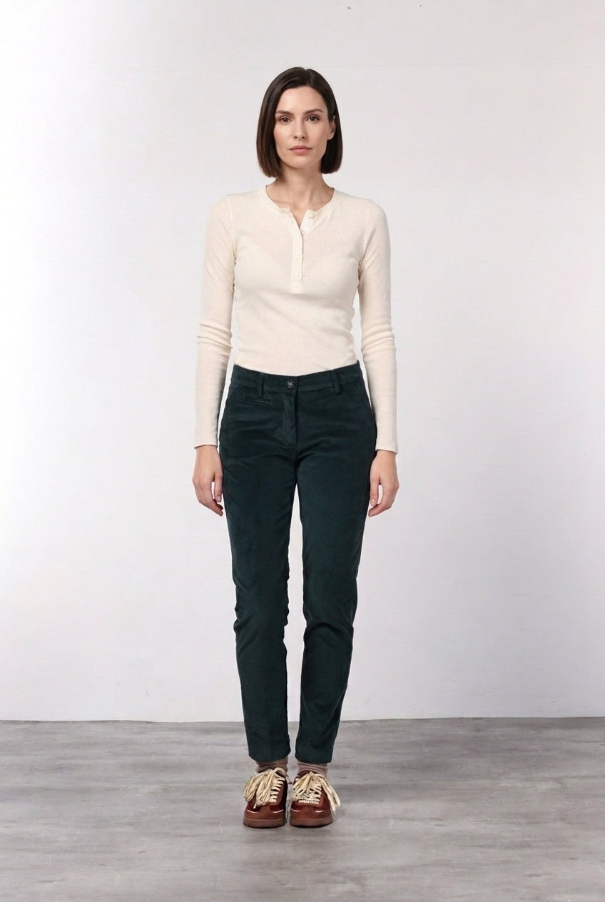 New York Slim pantalone chino donna in velluto a costa grande slim fit ①