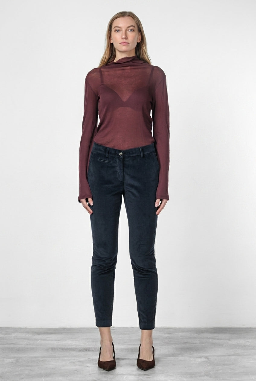 New York Slim Damen-Chinohose aus Breitcord, Slim Fit ①