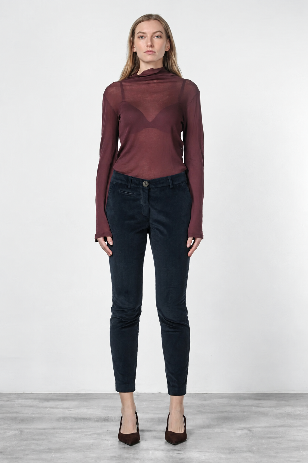 New York Slim Damen-Chinohose aus Breitcord, Slim Fit ①
