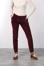 New York Slim Damen-Chinohose aus Breitcord, Slim Fit ①