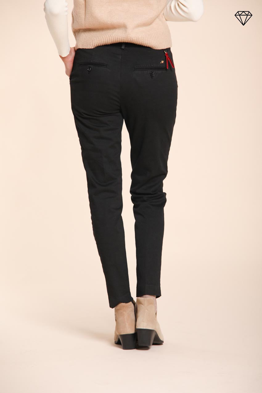 New York Slim Damen-Chinohose aus Satin Slim Fit ①
