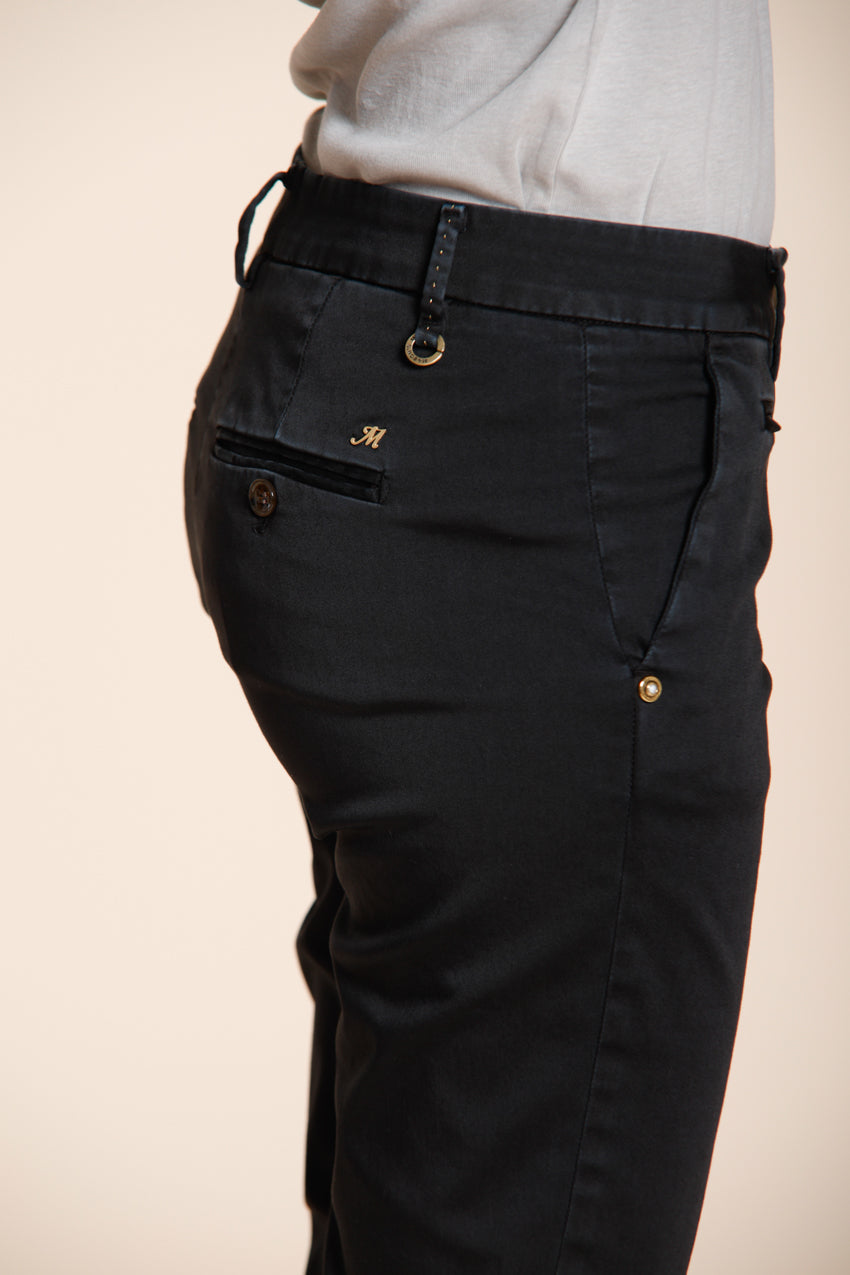 New York Slim Hose Chino Damen aus Stretch-Satin slim fit ①