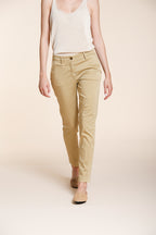 New York Slim Damen Chino Hose aus Stretch-Satin slim fit ①