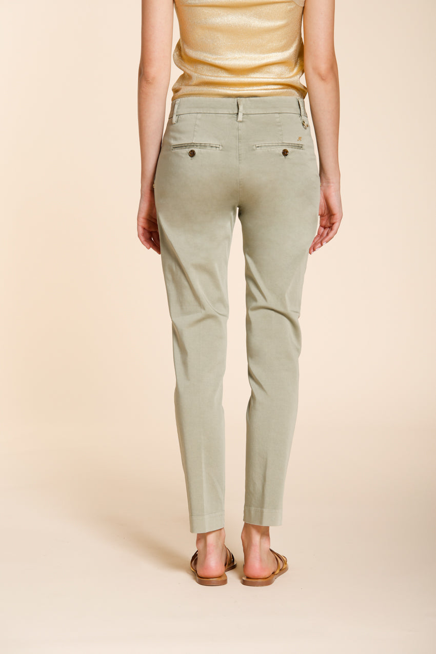 New York Slim Damen Chino Hose aus Stretch-Satin slim fit ①