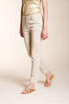 New York Slim Hose Chino Damen aus Stretch-Satin slim fit ①