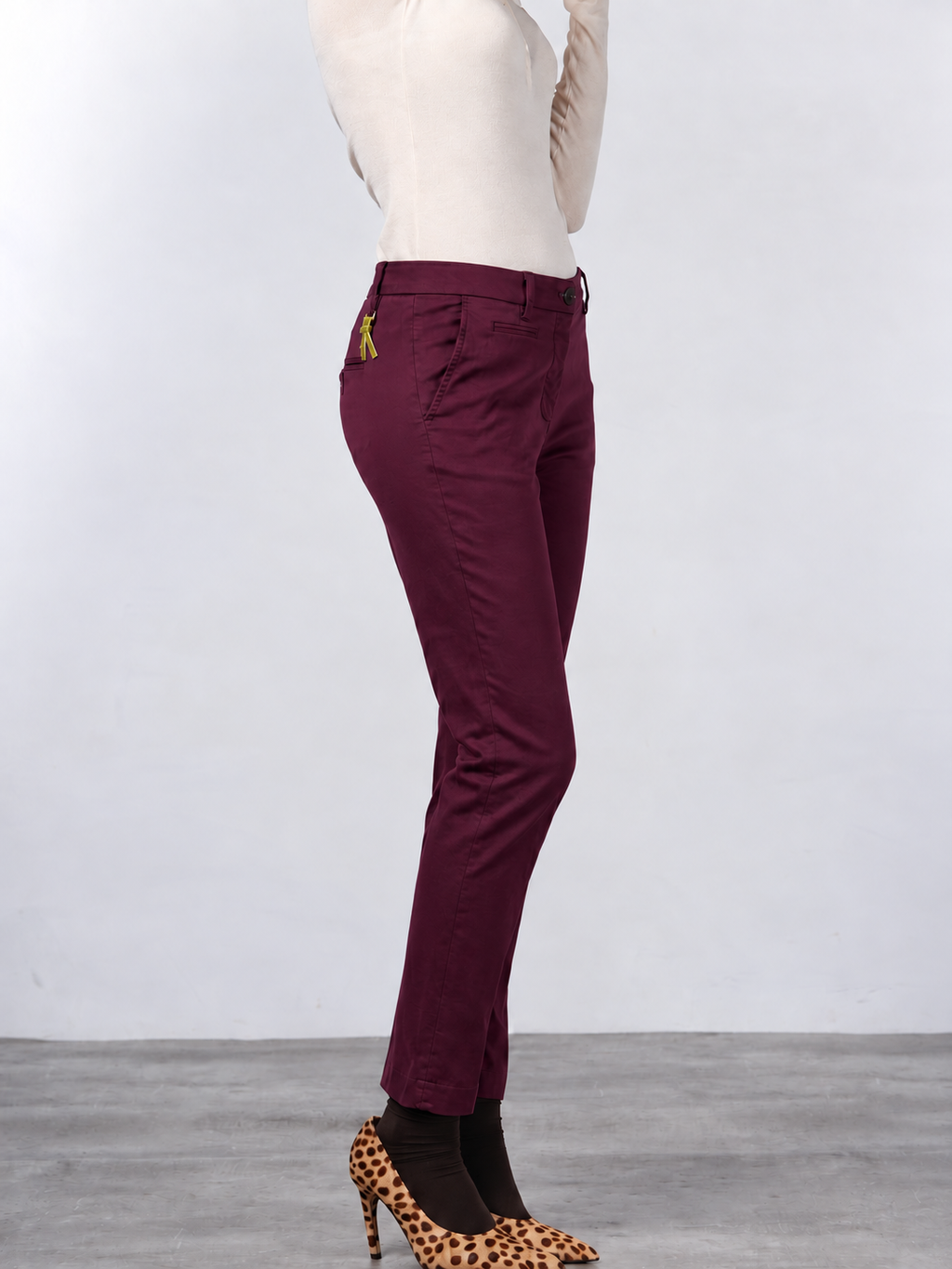 New York Slim pantalone chino donna in raso slim fit ①