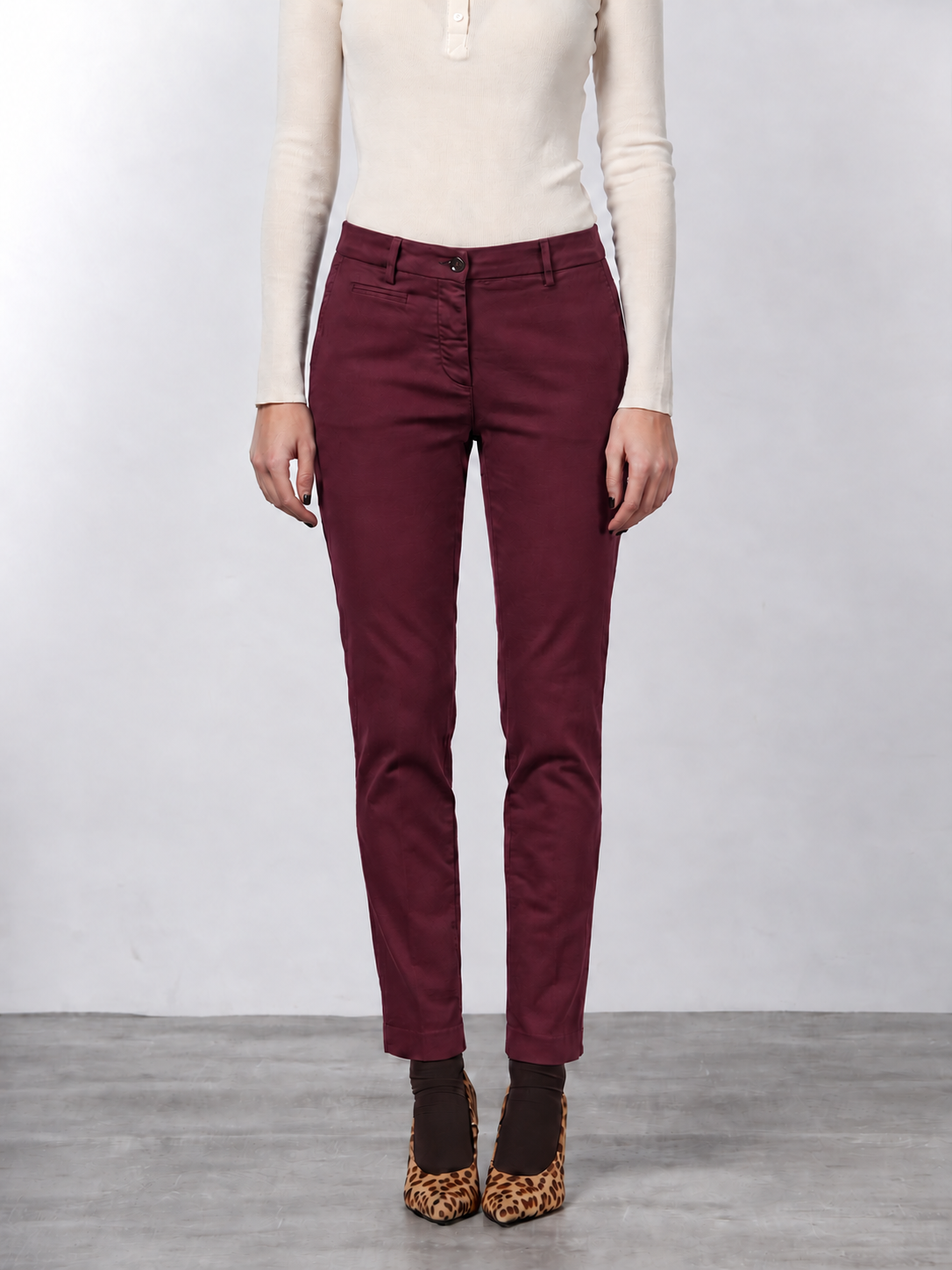 New York Slim pantalone chino donna in raso slim fit ①