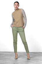 New York Slim Chinohose für Damen aus Satin mit slim fit ①
