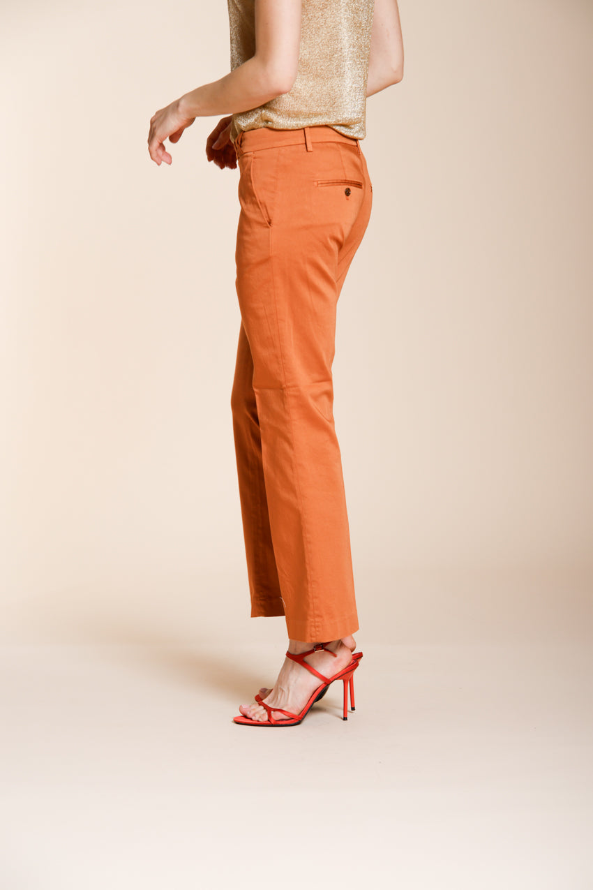 New York Trumpet Hose Chino Damen aus Stretch Satin slim fit