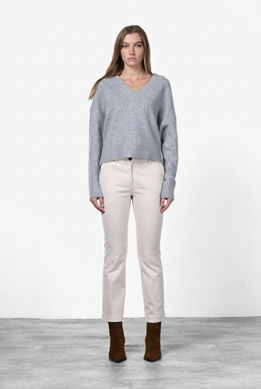 New York Trumpet Damen-Chinohose aus Gabardine, Slim Fit ①