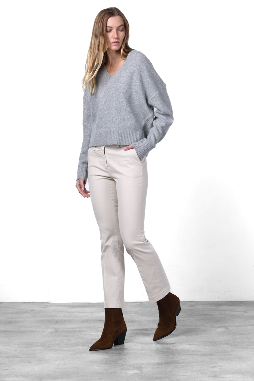 New York Trumpet Damen-Chinohose aus Gabardine, Slim Fit ①