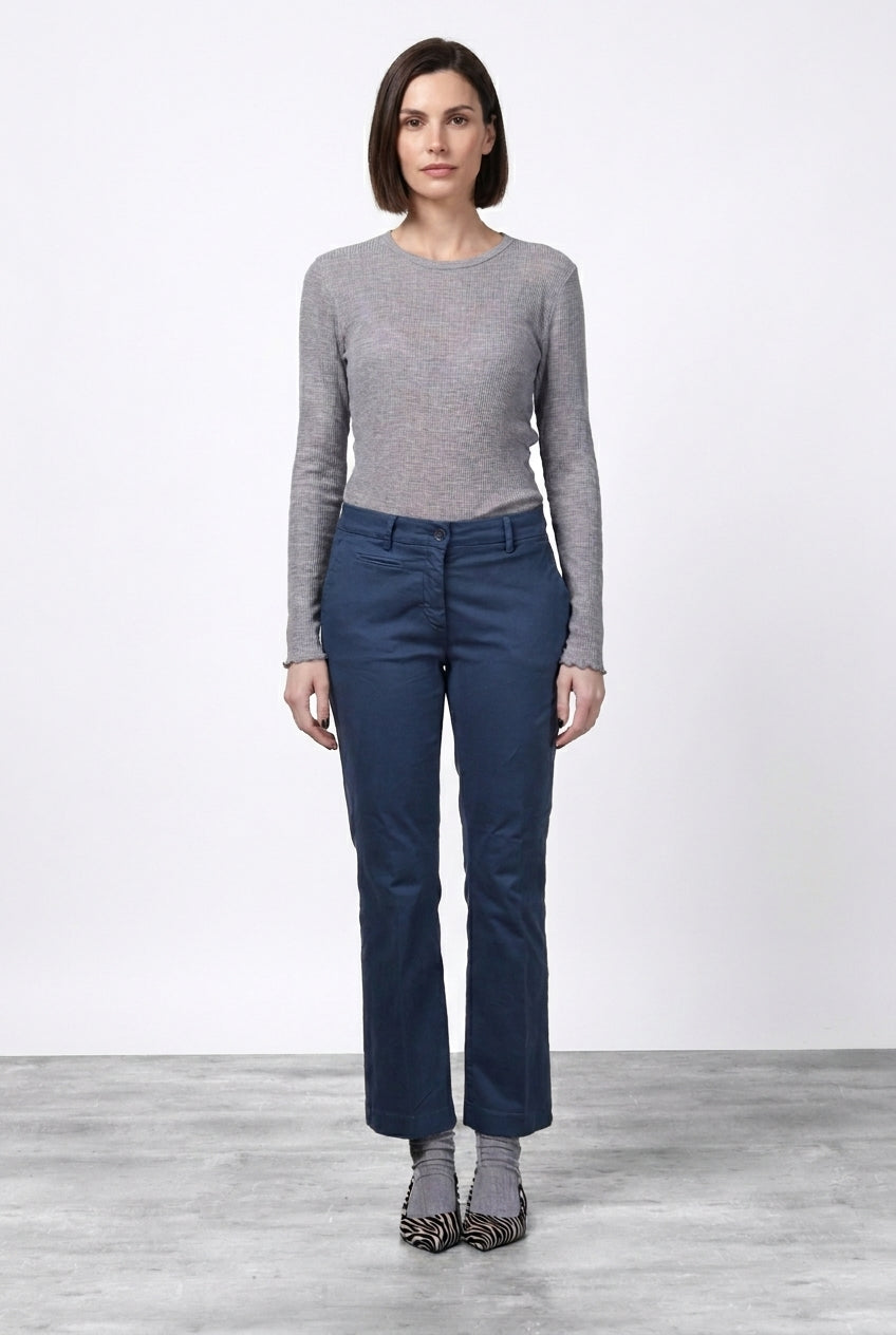 New York Trumpet Damen-Chinohose aus Gabardine, Slim Fit ①