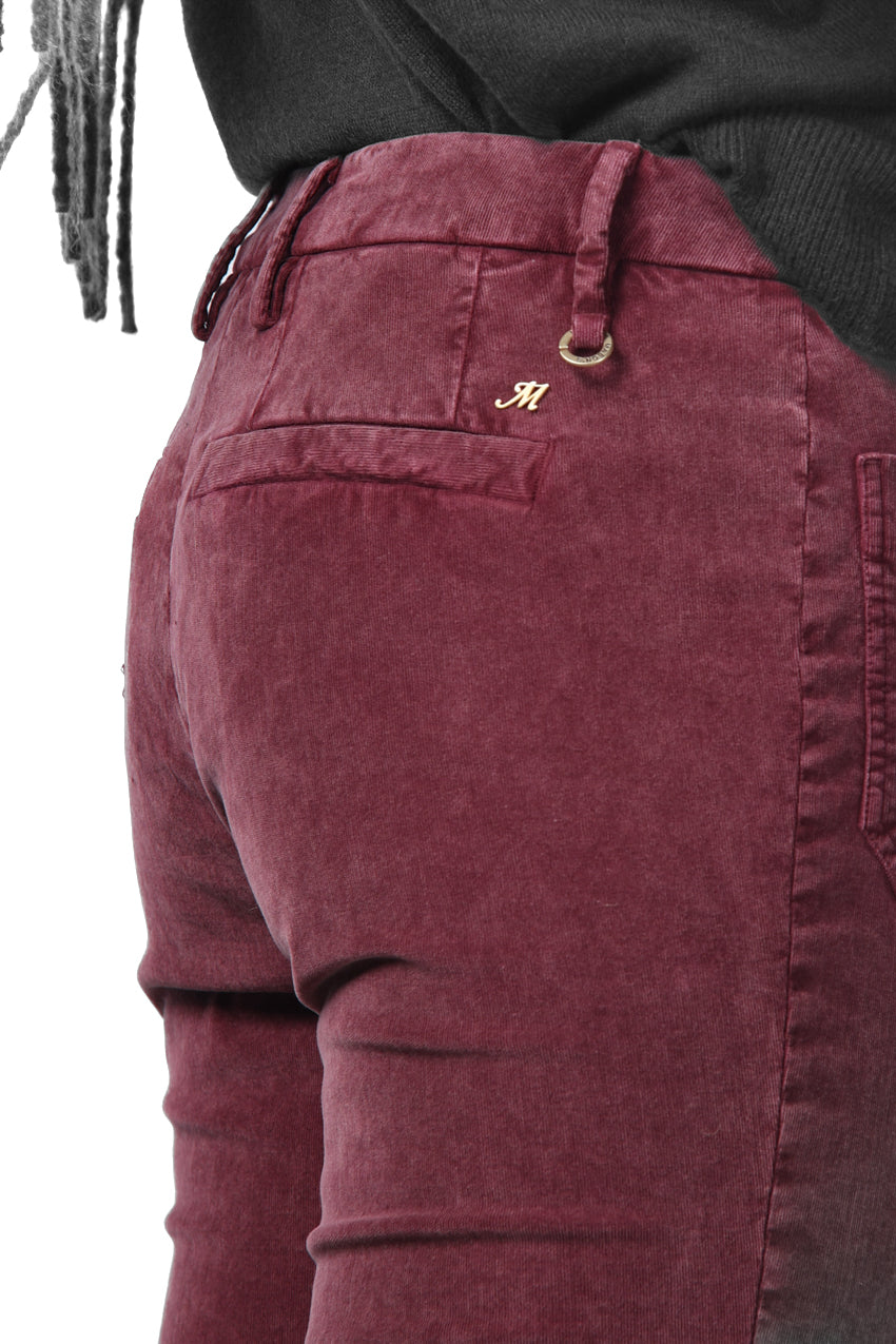 New York Flare Chinohose für Damen aus 1000-Rippen-Samt mit slim fit