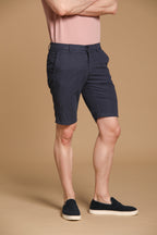 Osaka Bermuda chino uomo in tela paracadute di lyocell e cotone carrot fit