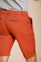 London Bermuda Chino Herren aus Stretch Gabardine regular fit ①