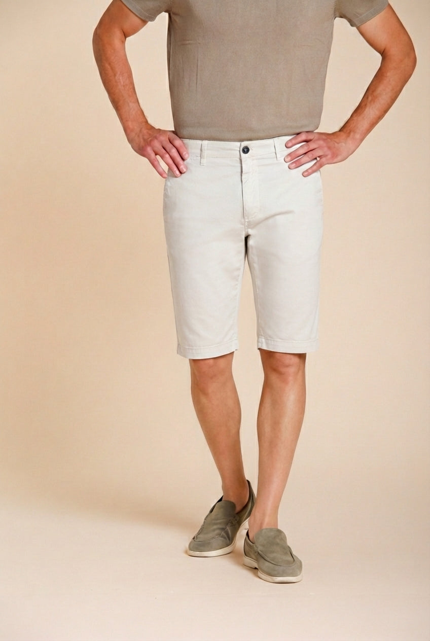 London Herren Chino Bermuda aus Stretch-Gabardine regular fit ①