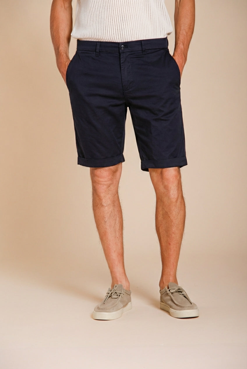 London Herren Chino Bermuda aus Stretch-Gabardine regular fit ①