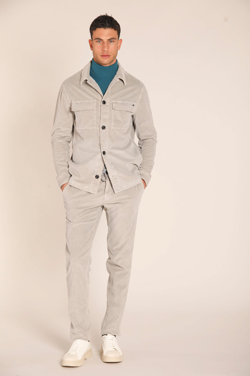 immagine 2 di overshirt uomo modello Steve, in velluto di colore grigio, fit slim di Mason's