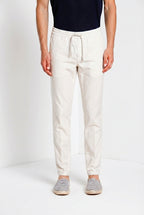 New York Sack pantalone chino jogger uomo in tela paracadute lyocell e cotone regular fit