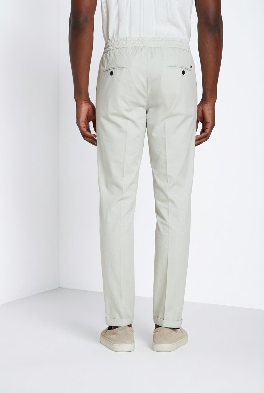 New York Sack pantalone chino jogger uomo in tela paracadute lyocell e cotone regular fit