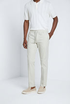 New York Sack pantalone chino jogger uomo in tela paracadute lyocell e cotone regular fit