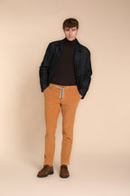 Foto 3 New York String pantalone chino jogger uomo in velluto 1500 righe regular fit