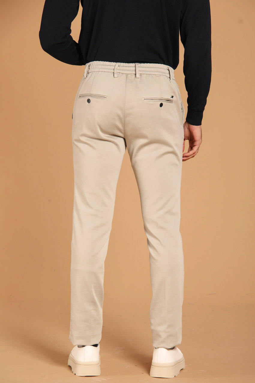 immagine 5 di pantalone chino uomo modello Milano Travel, colore gesso extra slim fit di Mason's