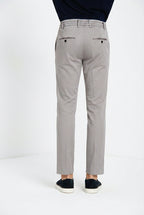 Milano Jogger Travel Hose Chino Herren aus technischem Travel-Stretch-Satin extra slim fit