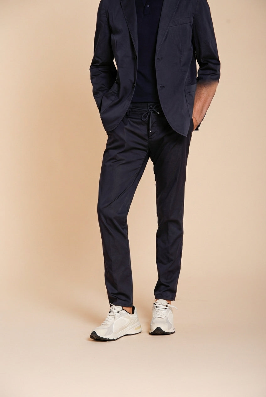 Milano Jogger Travel pantalone chino uomo in raso tecnico travel stretch extra slim fit