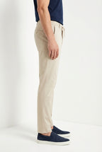 Milano Jogger Travel pantalone chino uomo in raso tecnico travel stretch extra slim fit