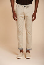 Milano Jogger Travel pantalone chino uomo in raso tecnico travel stretch extra slim fit