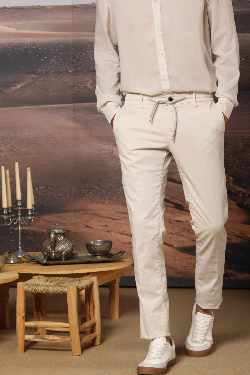 Milano Jogger pantalone chino jogger uomo in cotone e tencel extra slim fit