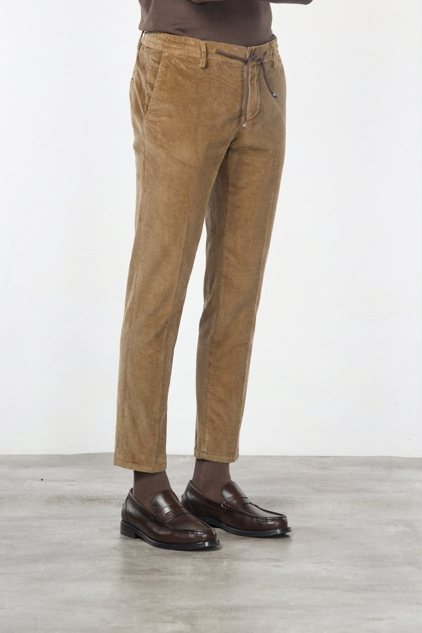 Milano Jogger Chinohose für Herren aus 500-Rippen-Samt mit extra slim fit

