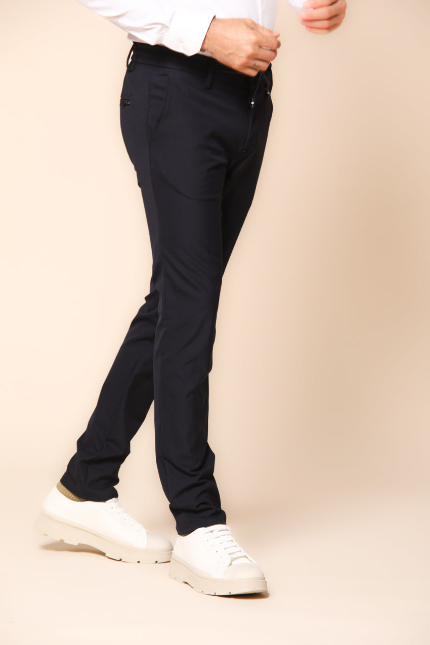Foto 5 Milano Jogger pantalone chino uomo in jersey tecnico extra slim fit