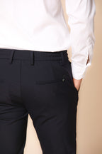 Foto 3 Milano Jogger pantalone chino uomo in jersey tecnico extra slim fit