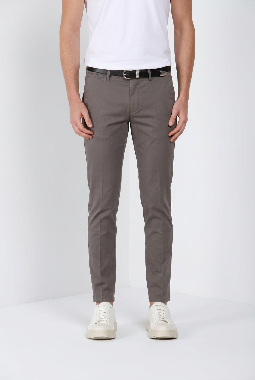 Torino Travel Hose Chino Herren aus technischem Travel-Stretch-Satin slim fit