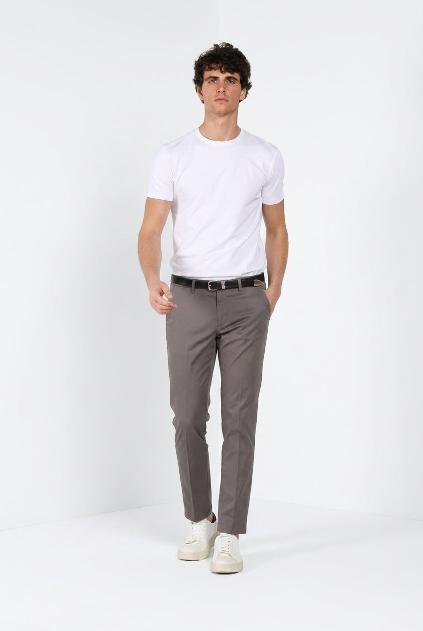 Torino Travel Hose Chino Herren aus technischem Travel-Stretch-Satin slim fit