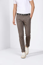 Torino Travel Hose Chino Herren aus technischem Travel-Stretch-Satin slim fit