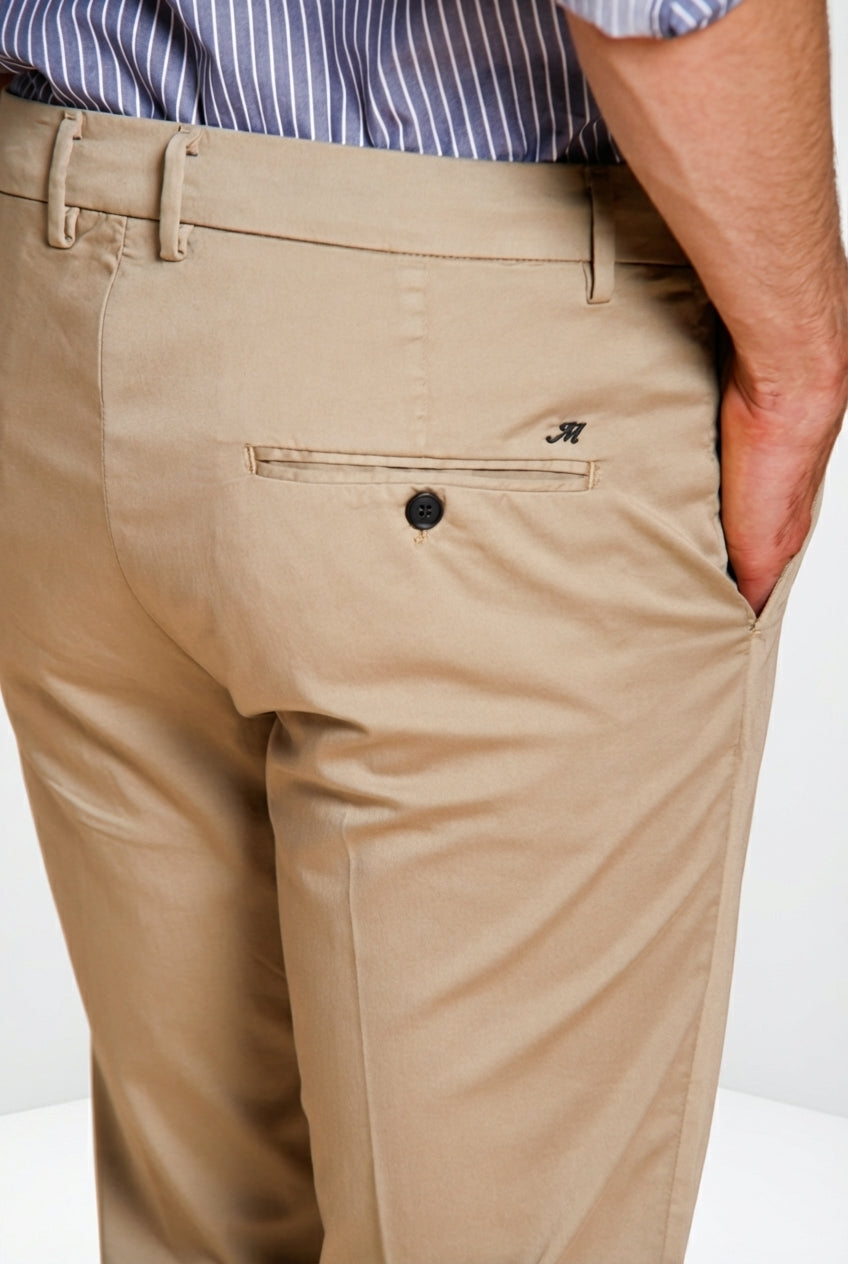 Torino Travel Hose Chino Herren aus technischem Travel Stretch Satin slim fit