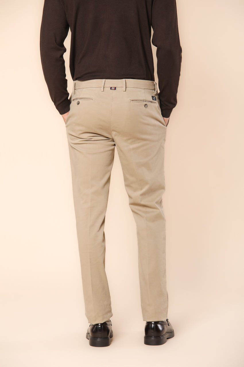 New York Herren  Chino Hose aus Gabardine Stretch regular Fit  ①.