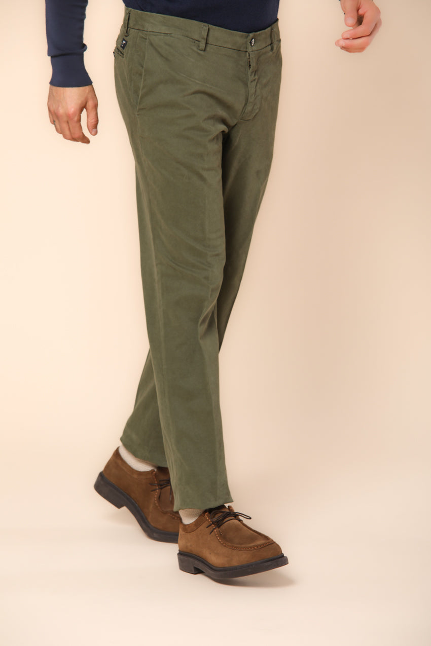 New York Herren Chino Hose aus Gabardine Stretch regular Fit  ①.