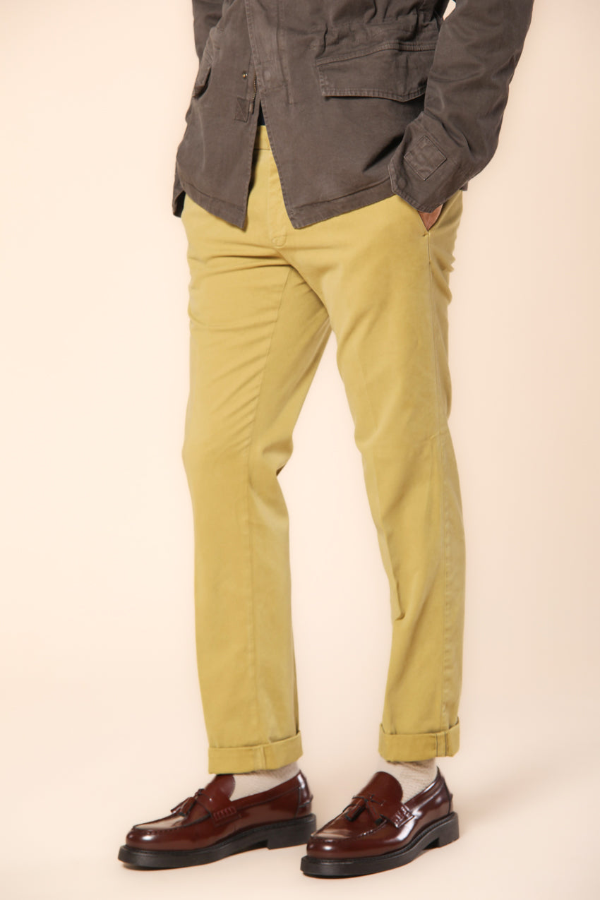 New York Herren Chino Hose aus Gabardine Stretch regular Fit  ①.