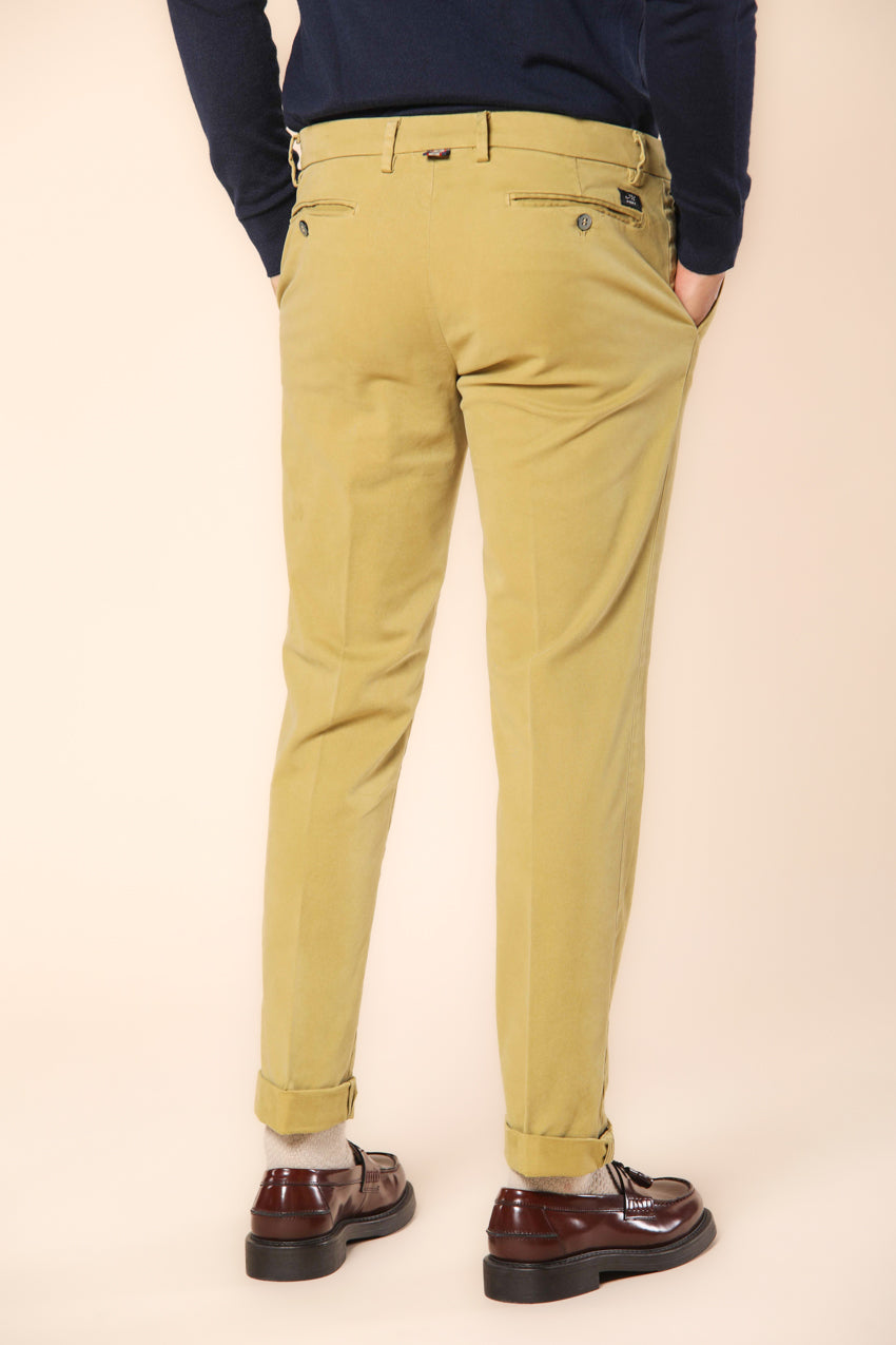 New York Herren Chino Hose aus Gabardine Stretch regular Fit  ①.